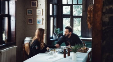 Кадр из Любовь напрокат 2 сезон 65 серия