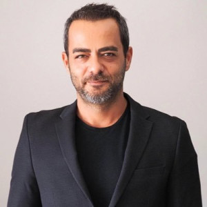 Керем Фыртына - актер сериала сыгравший Исмаил